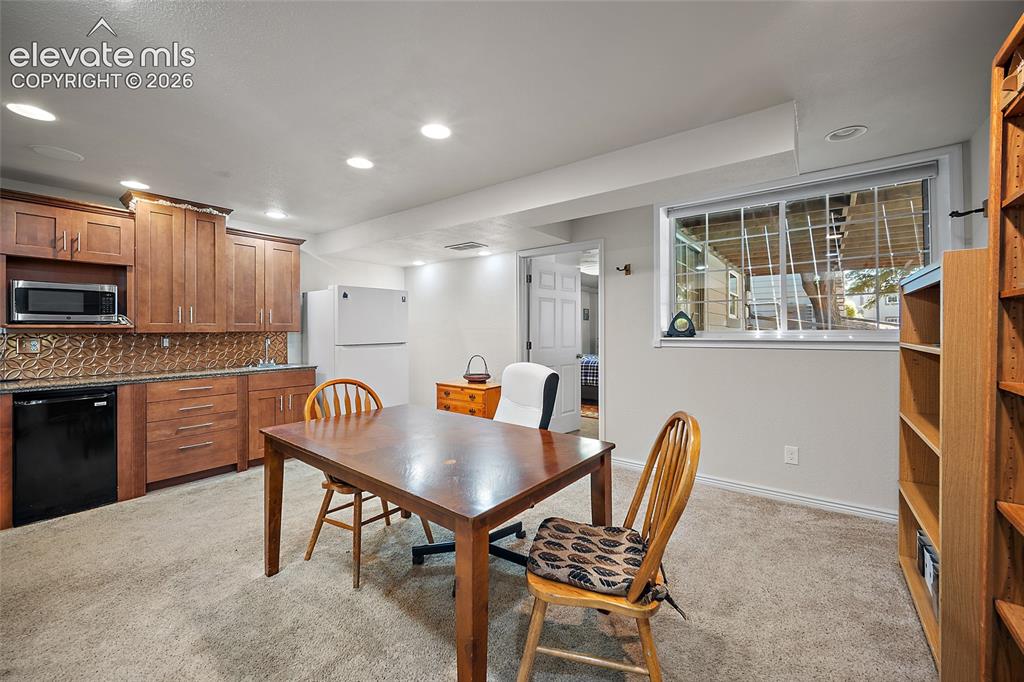 180 Cobblestone Drive