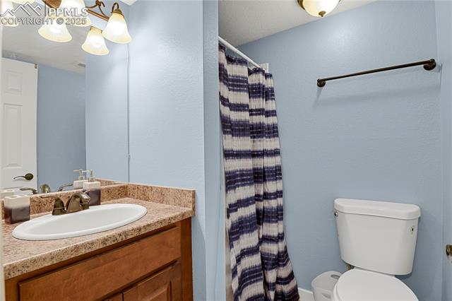 2450 Clarendon Drive