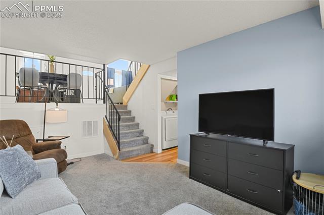 2450 Clarendon Drive