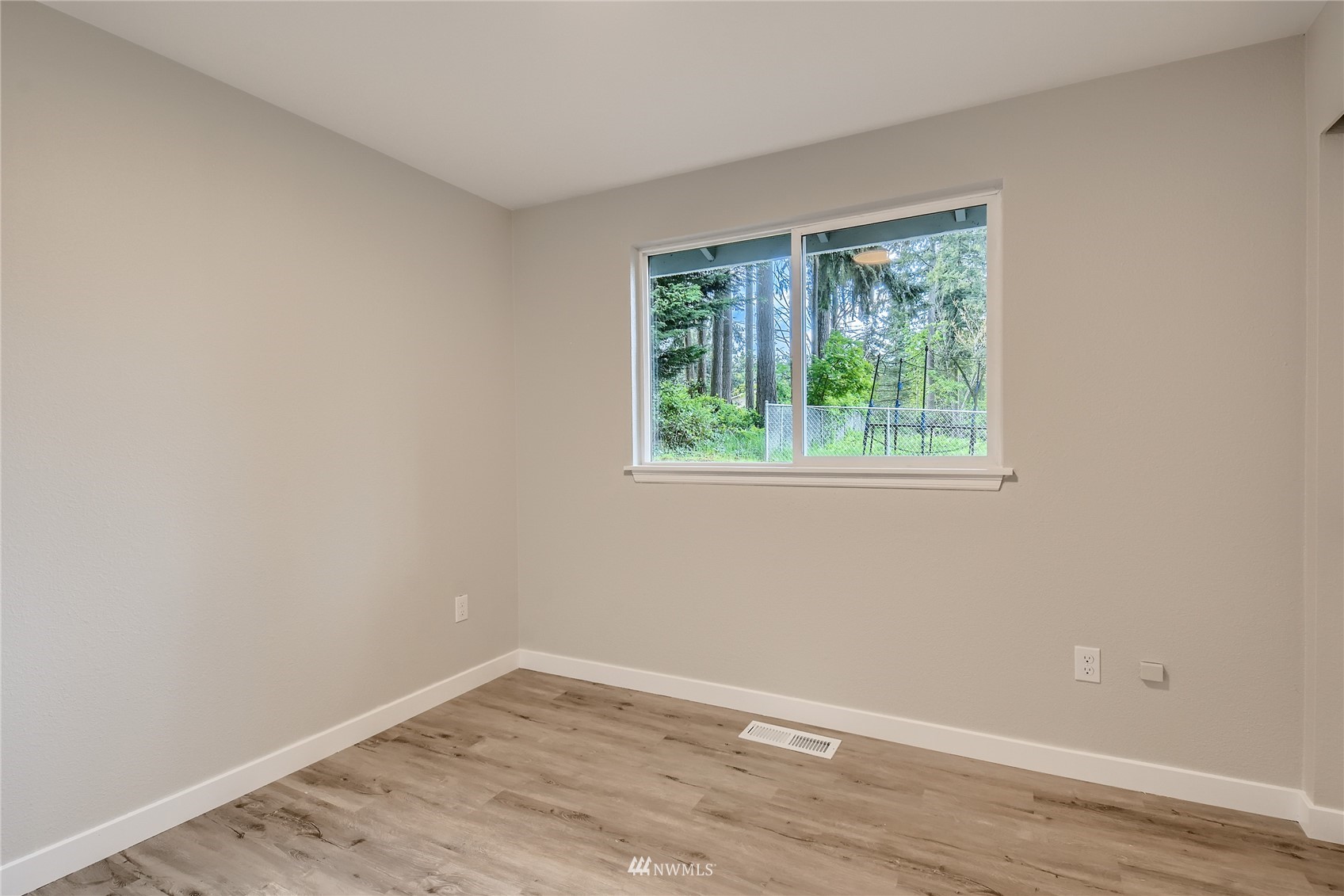 18809 58th Street E