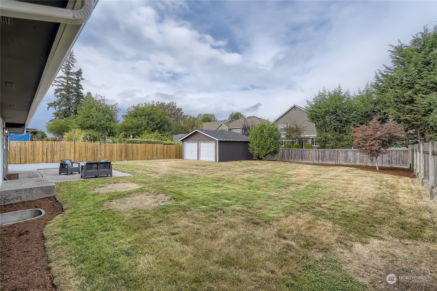 5004 NE 7th Place