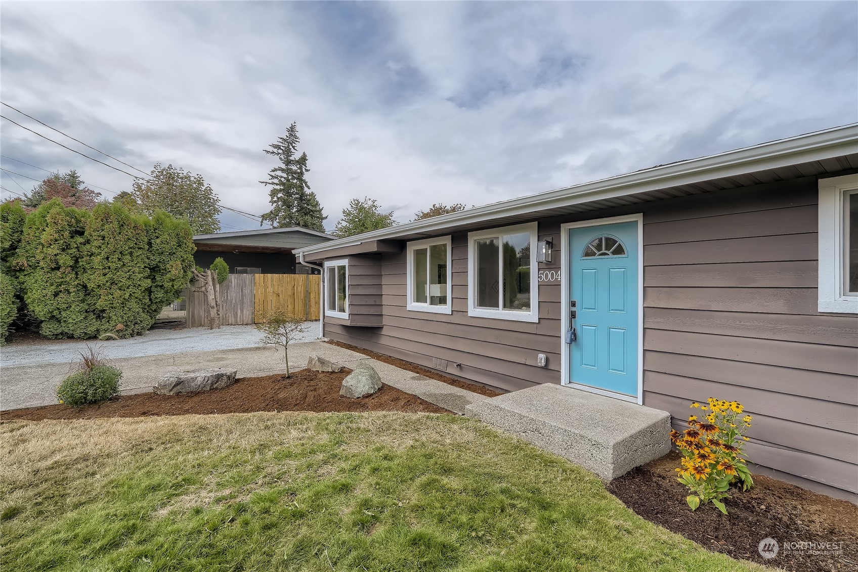 5004 NE 7th Place