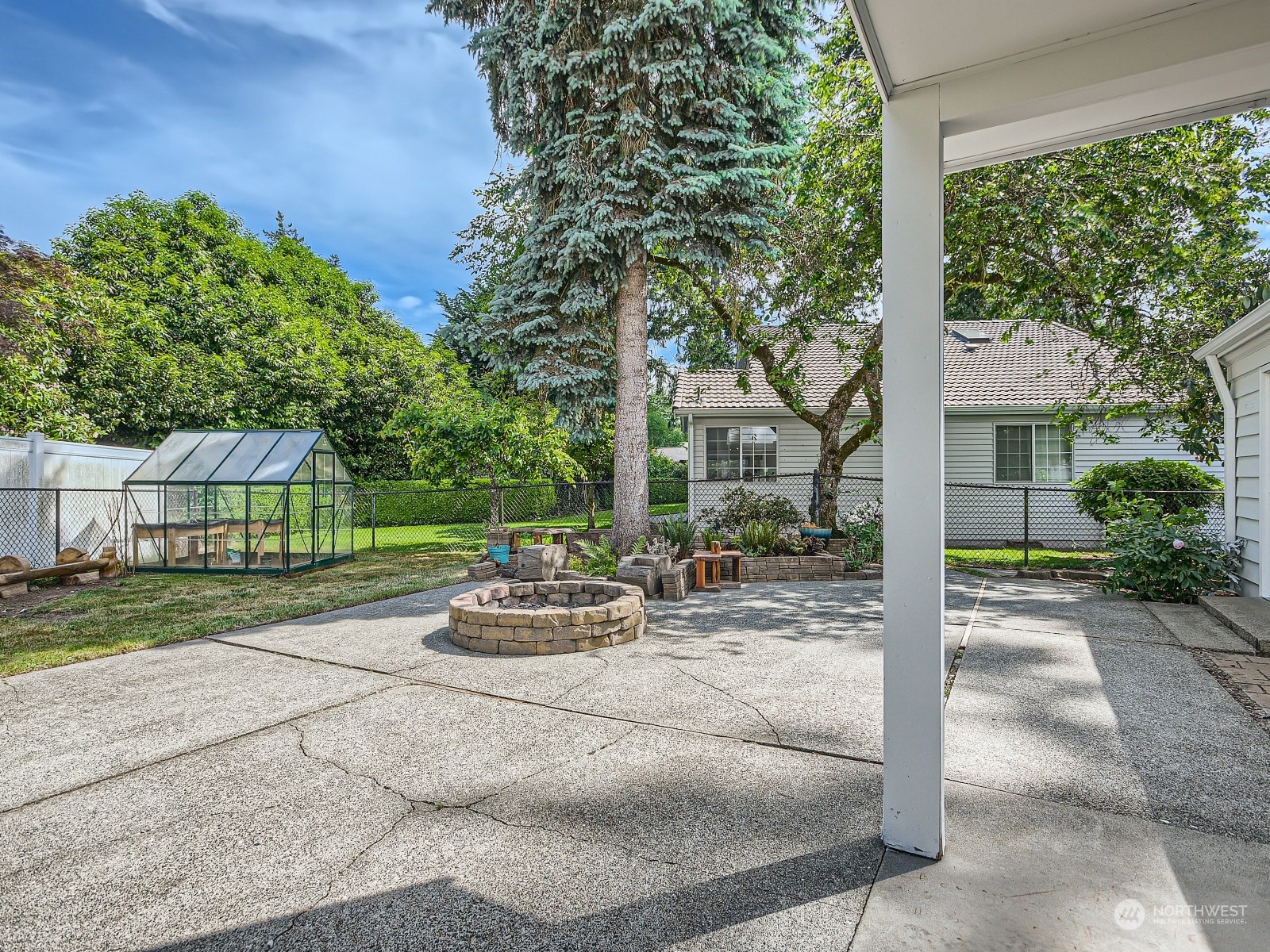 7410 Turquoise Court SW