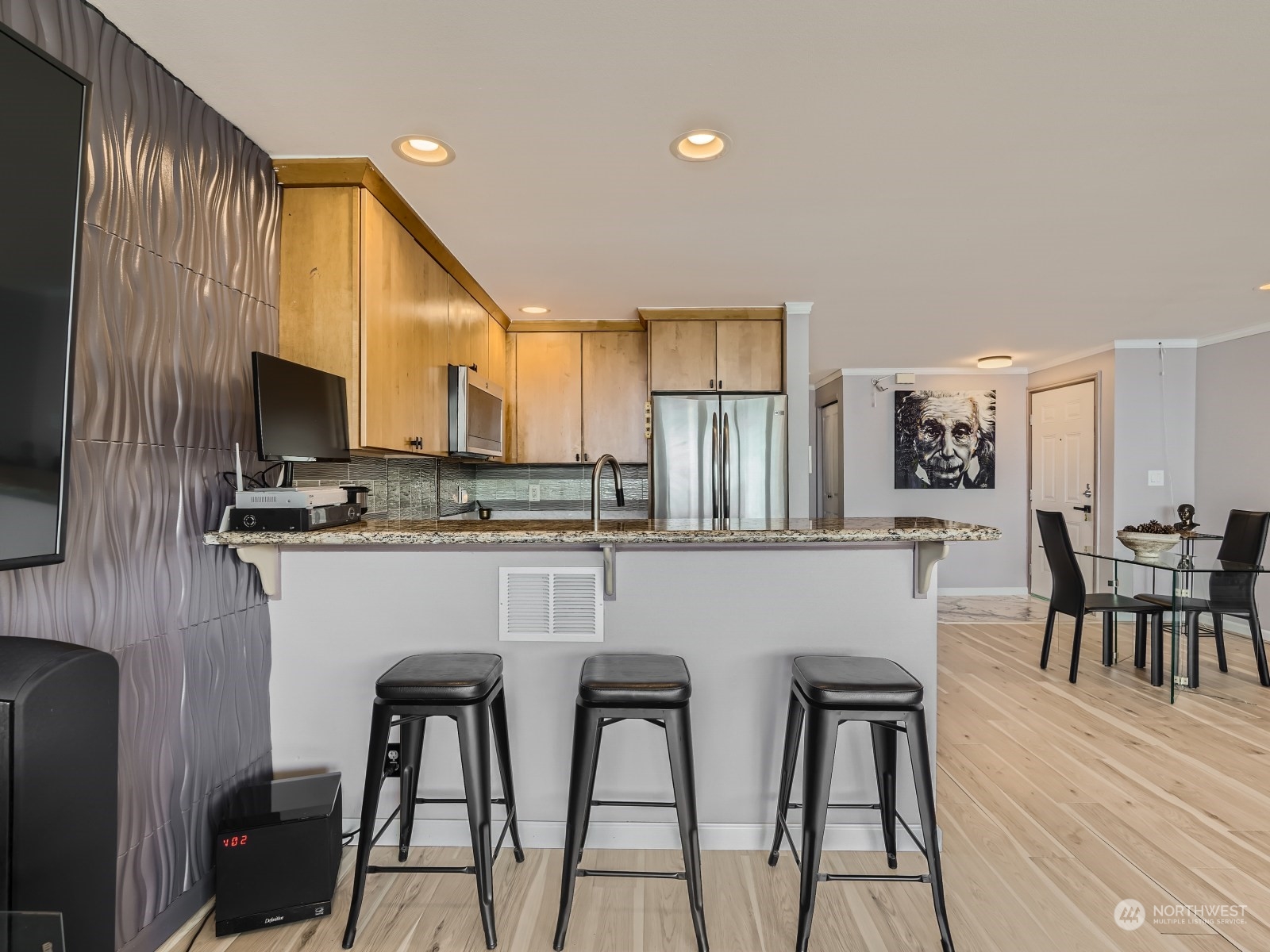 9520 Rainier Avenue S Unit: 302
