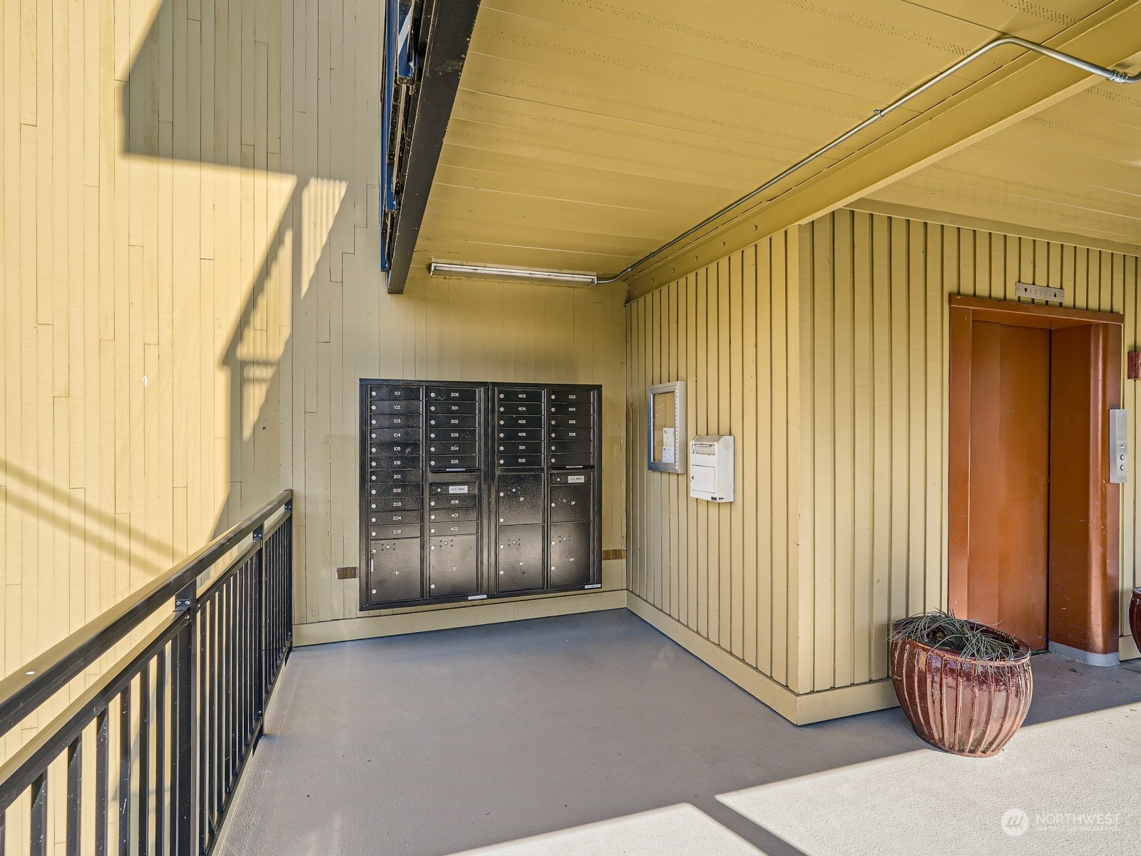 9520 Rainier Avenue S Unit: 302
