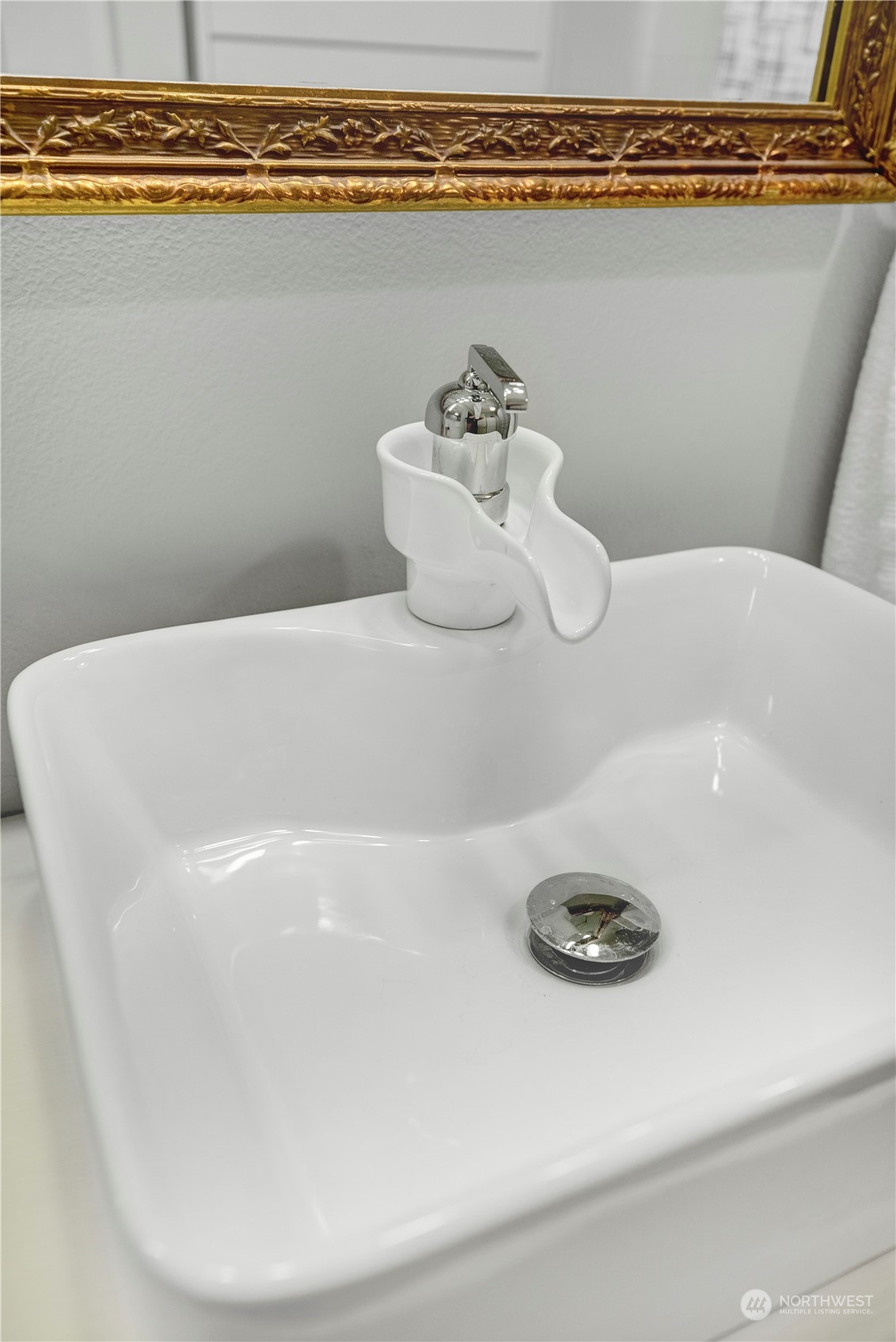 3001 SE 10th Street Unit: 1015