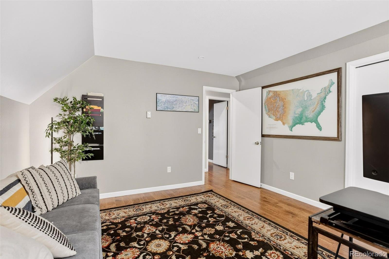 30914 Kings Valley Drive