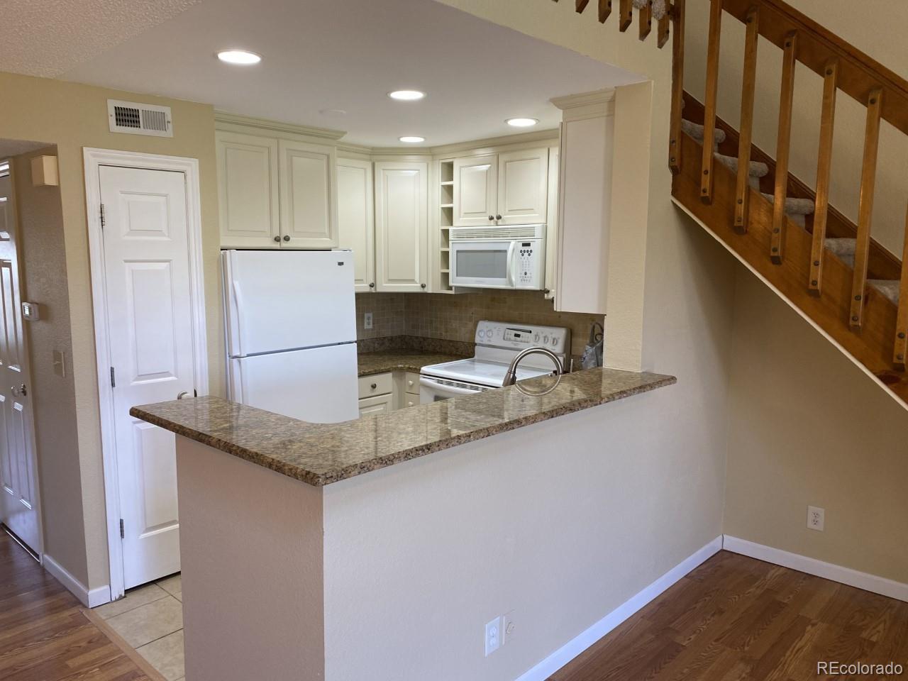 3020 W Prentice Avenue Unit: G