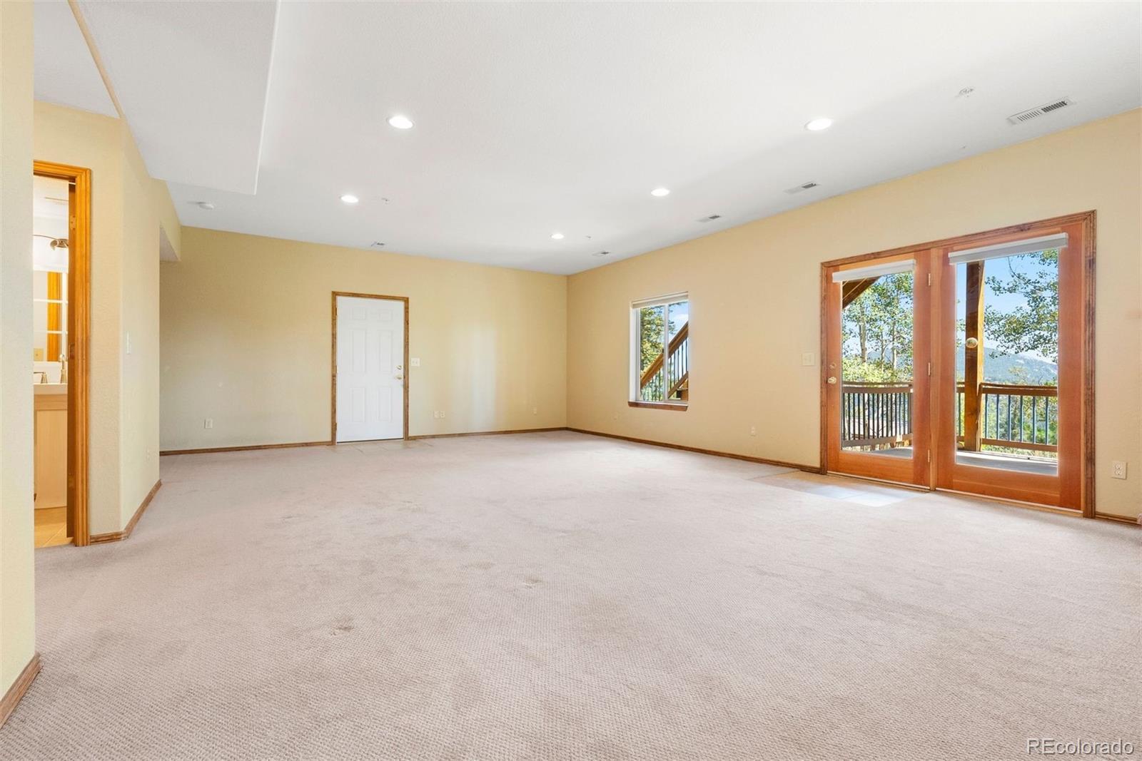 10060 Blue Sky Trail