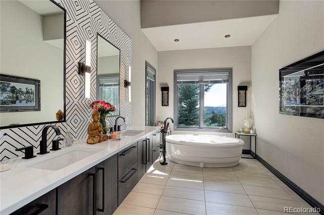 28154 Belle Mont Trail