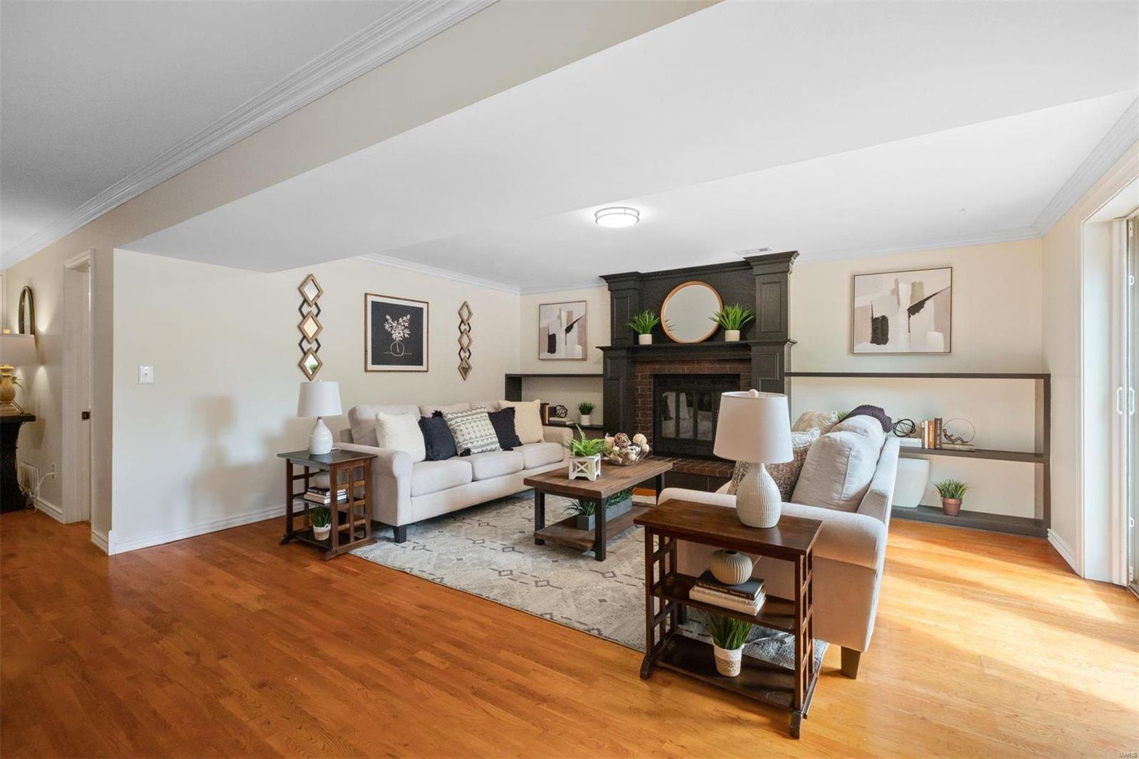 946 Carriage Hill Drive