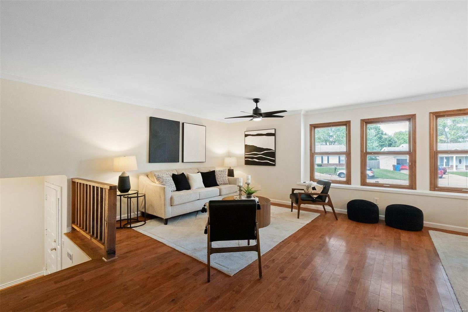 946 Carriage Hill Drive