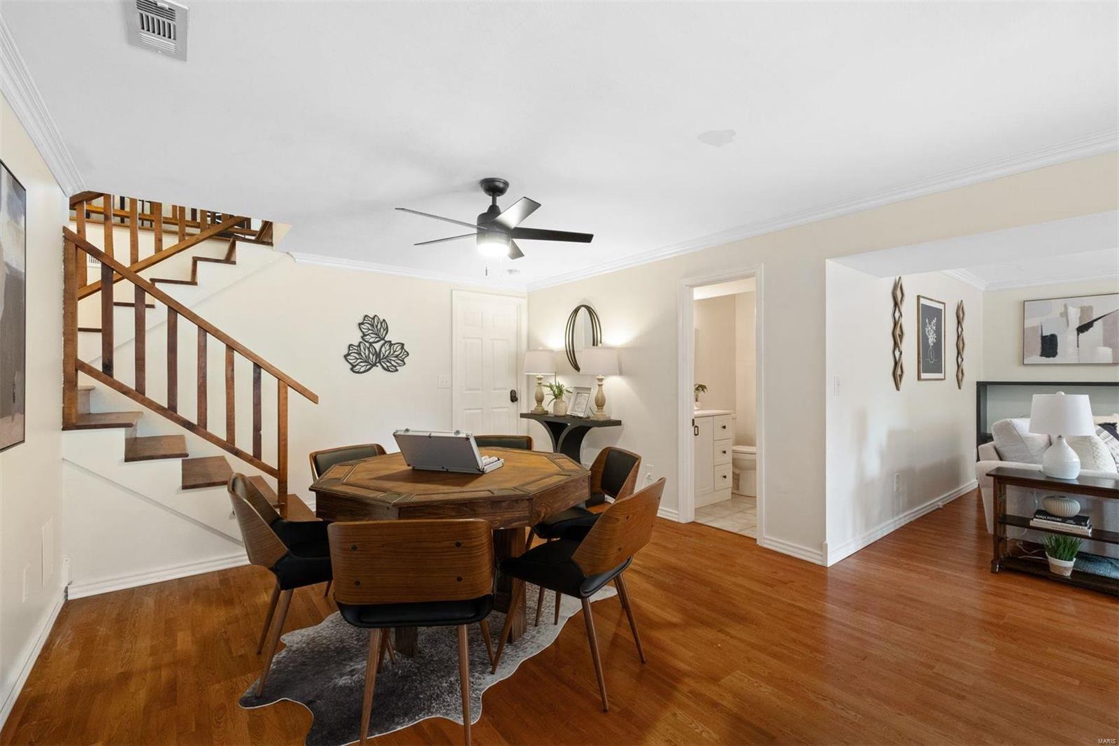 946 Carriage Hill Drive