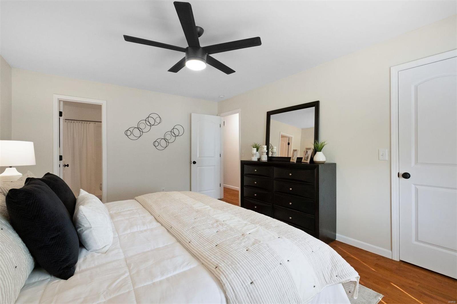 946 Carriage Hill Drive