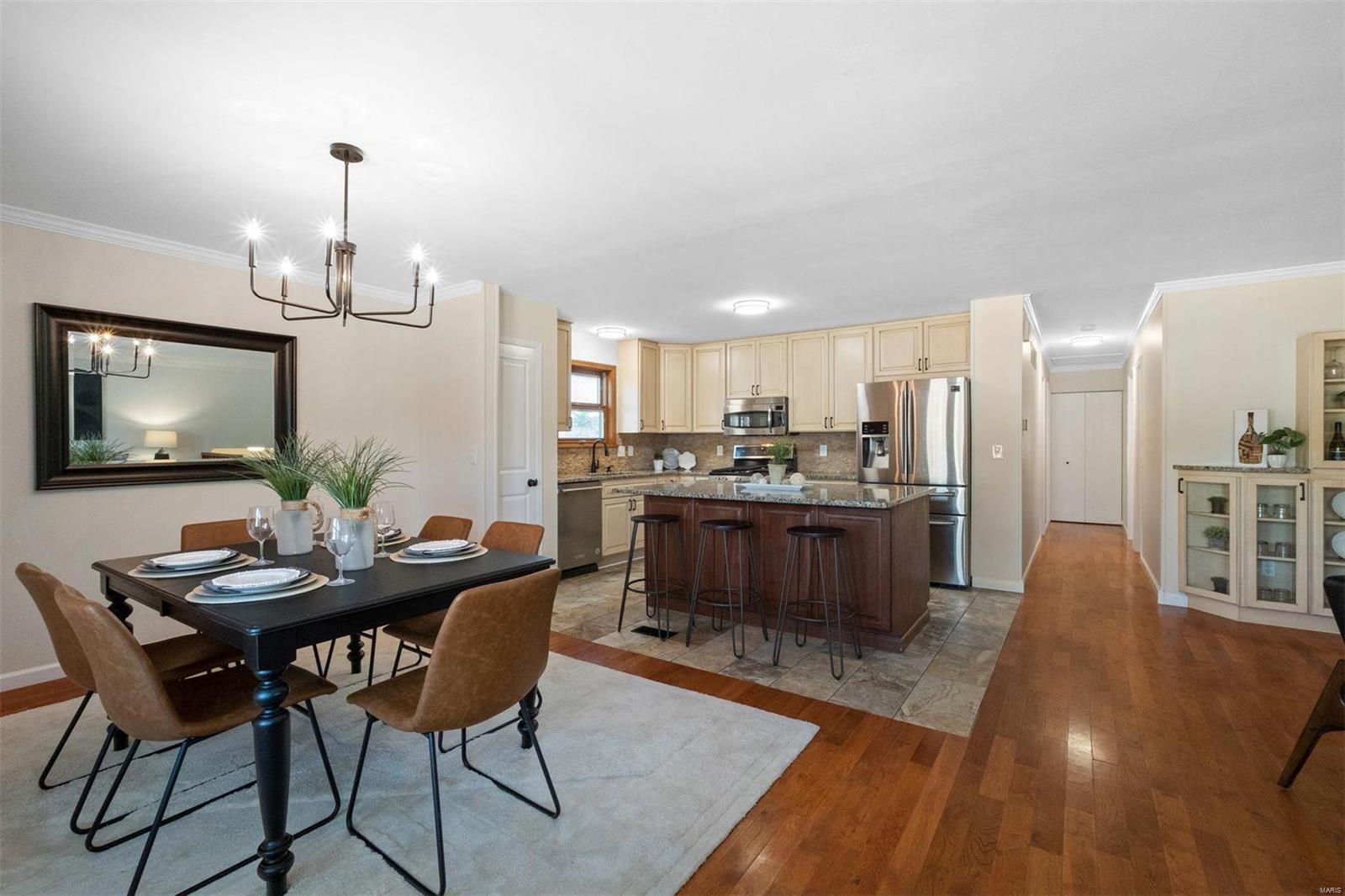 946 Carriage Hill Drive