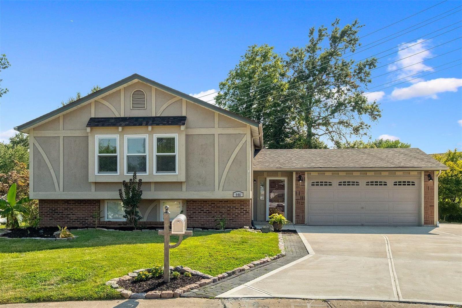 946 Carriage Hill Drive