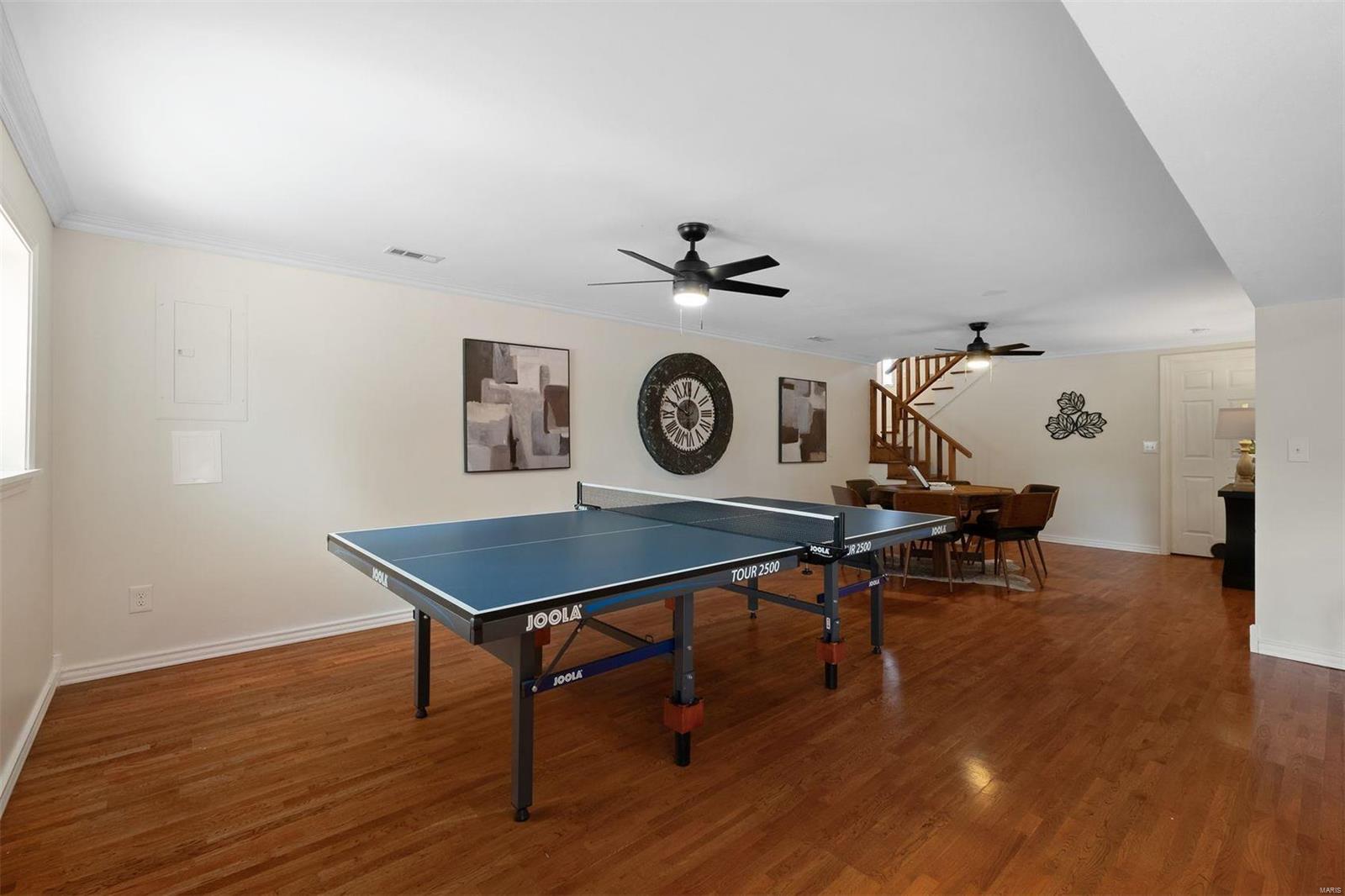 946 Carriage Hill Drive