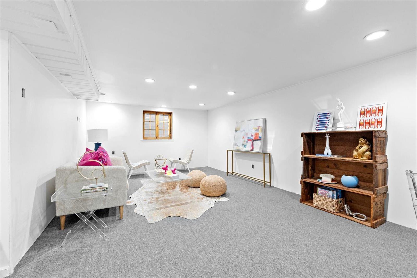 8033 Seminole Place