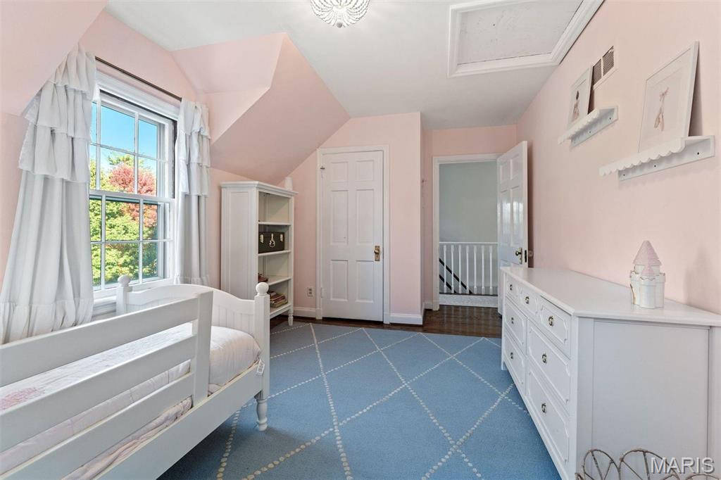 20 Briarcliff