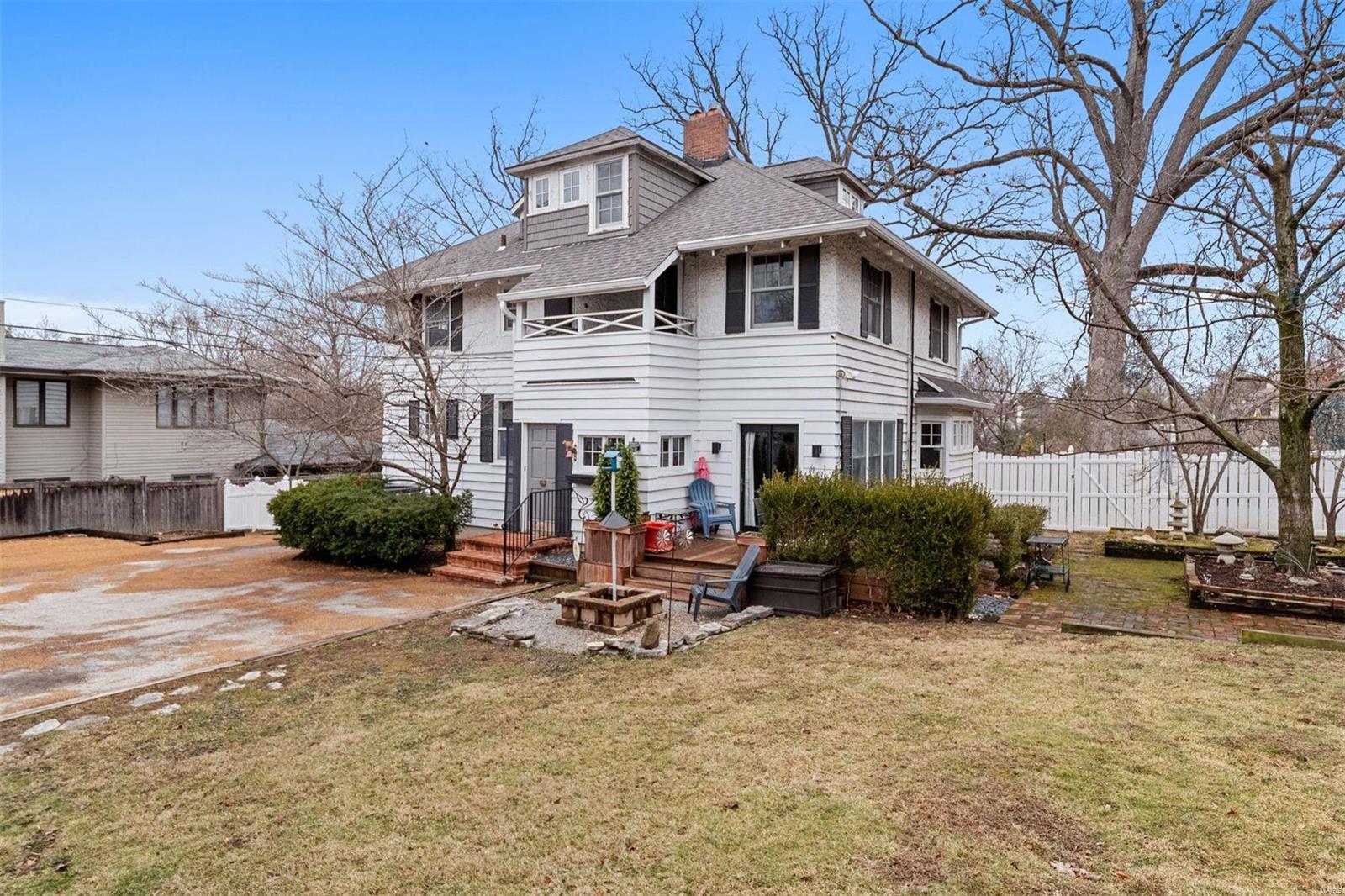 147 N Hanley Road