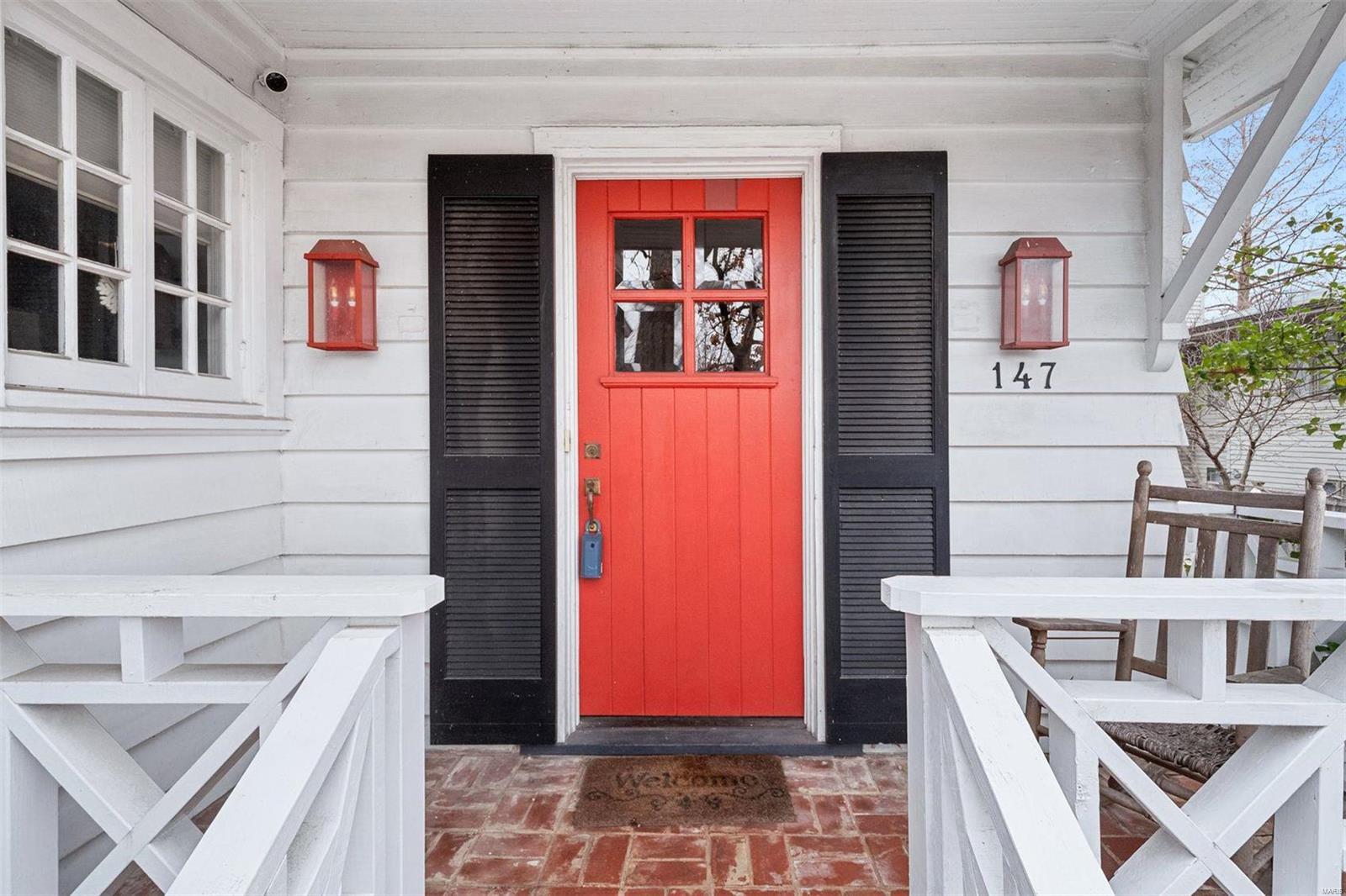 147 N Hanley Road