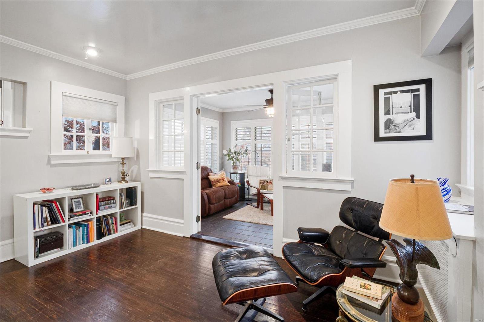 147 N Hanley Road