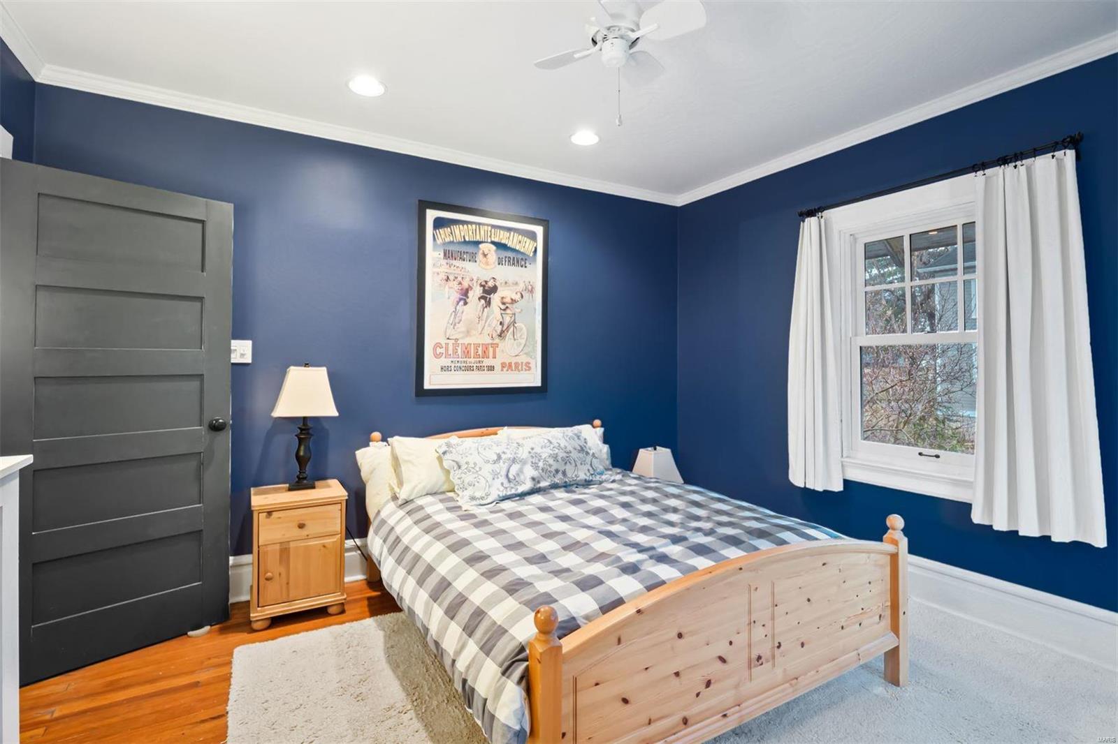 147 N Hanley Road