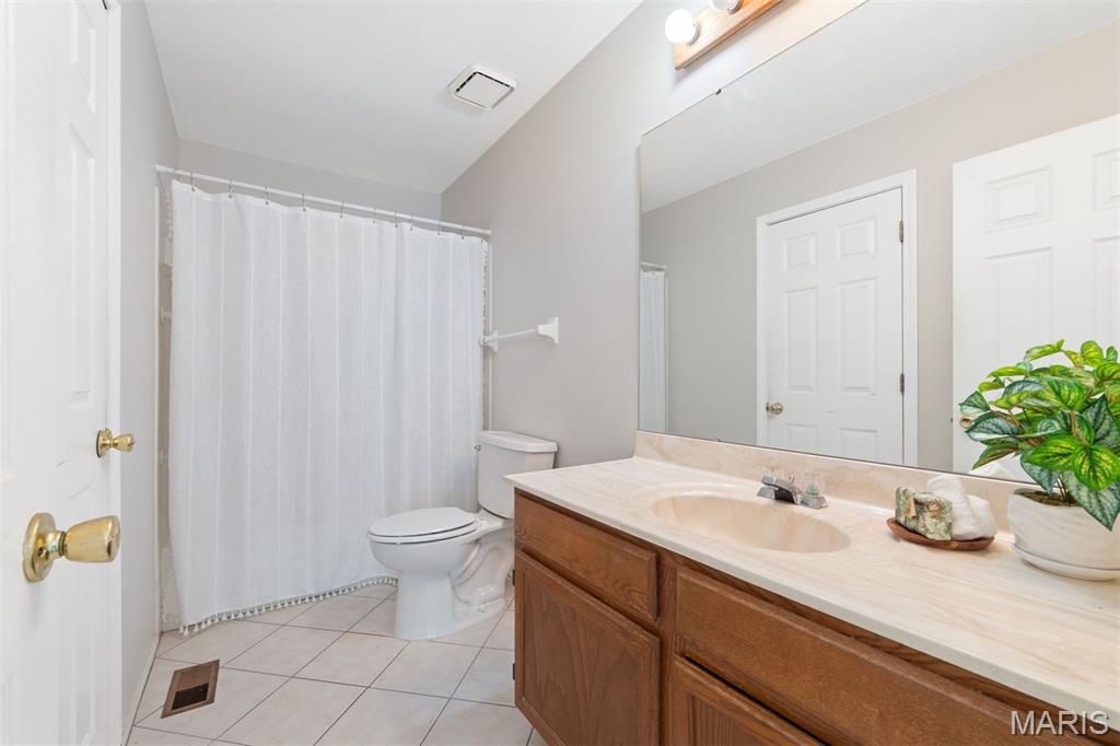 8704 Garden Court