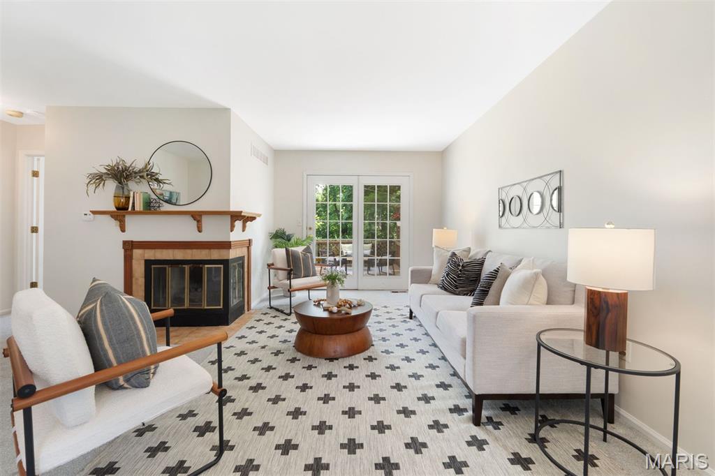 8704 Garden Court