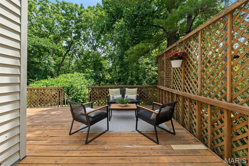 8704 Garden Court