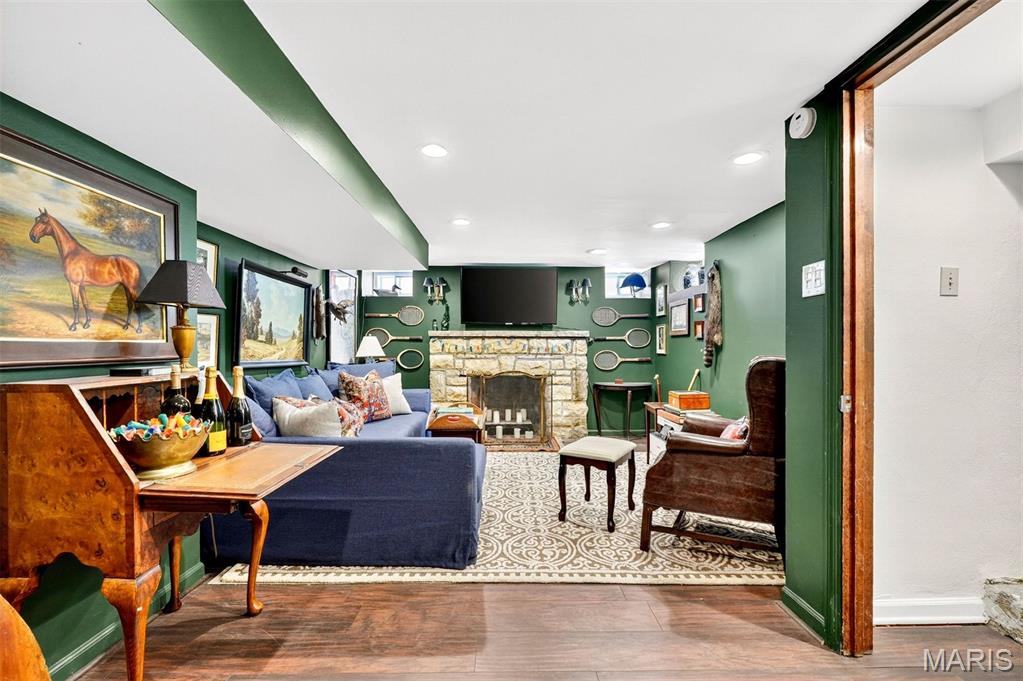 7510 Teasdale Avenue