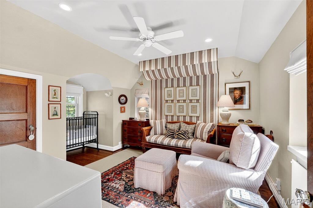 7510 Teasdale Avenue