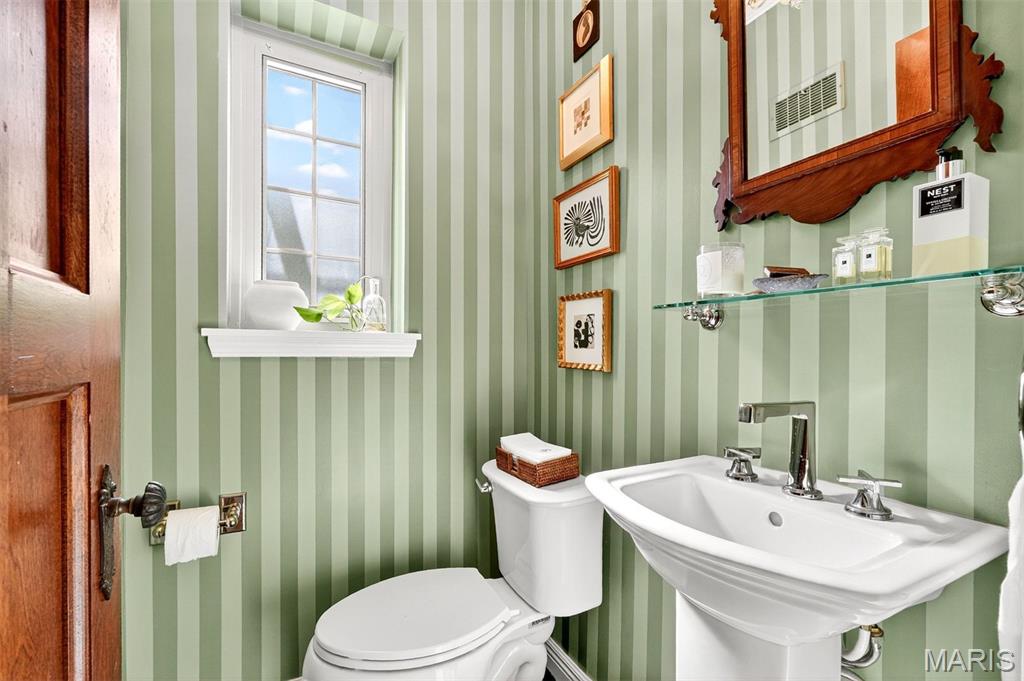 7510 Teasdale Avenue