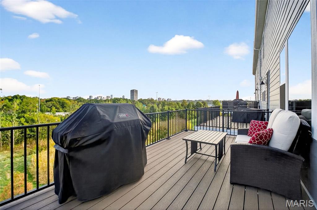 8962 E Gateway Heights Road