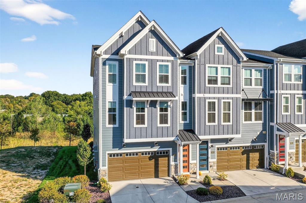 8962 E Gateway Heights Road