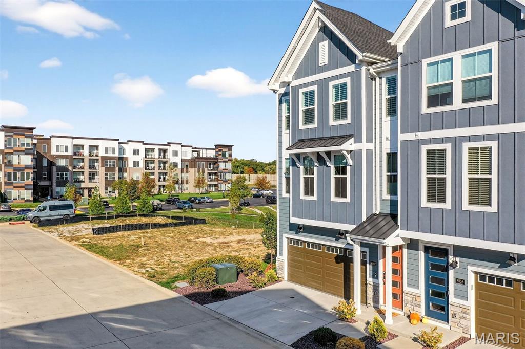 8962 E Gateway Heights Road