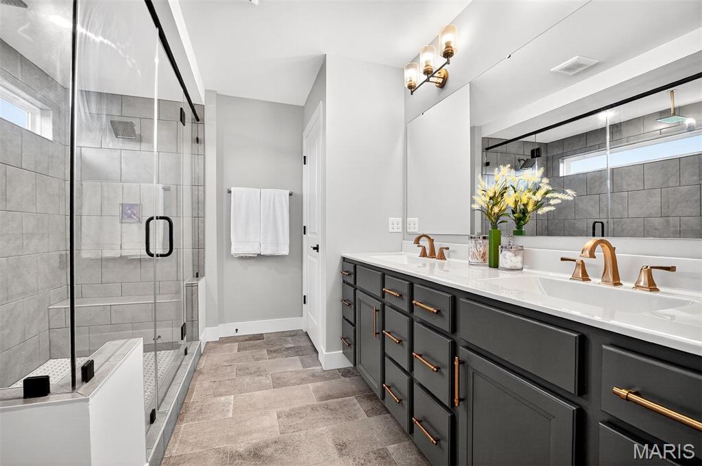 8962 E Gateway Heights Road