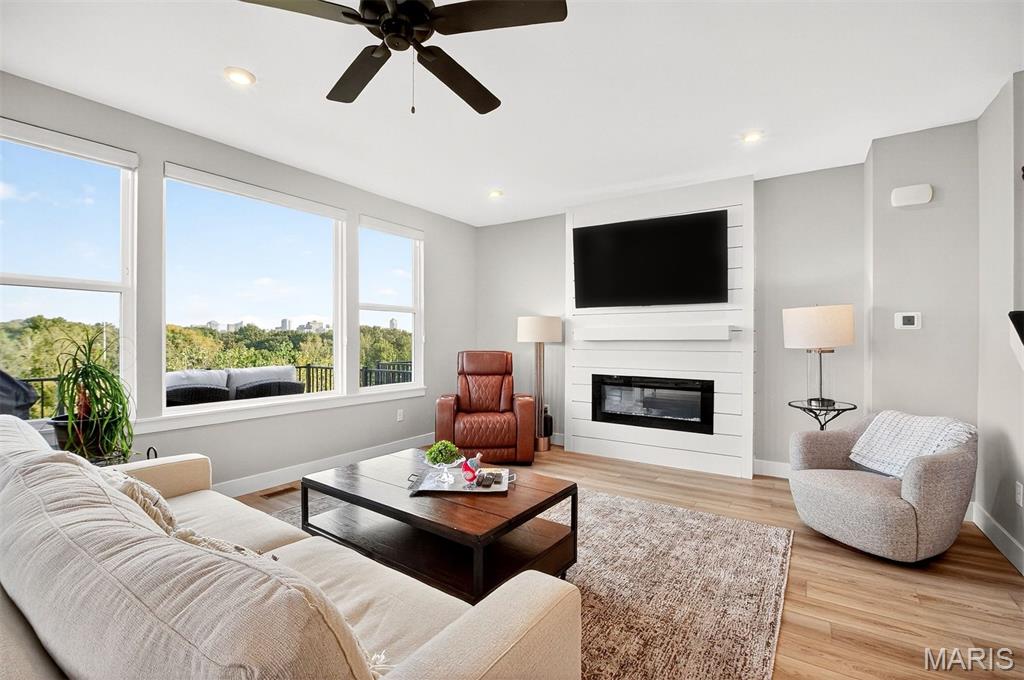 8962 E Gateway Heights Road