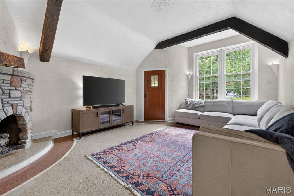 731 Westwood Drive Unit: 1S