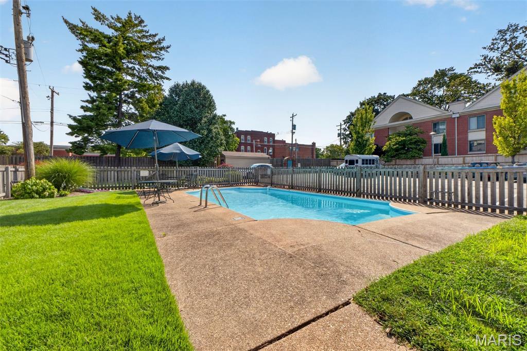 329 N Boyle Avenue Unit: A