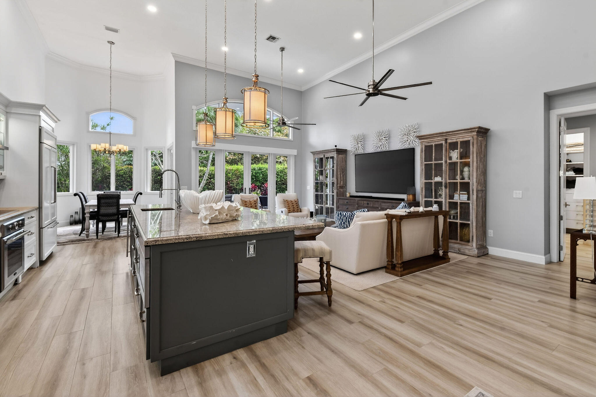 302 Alicante Drive
