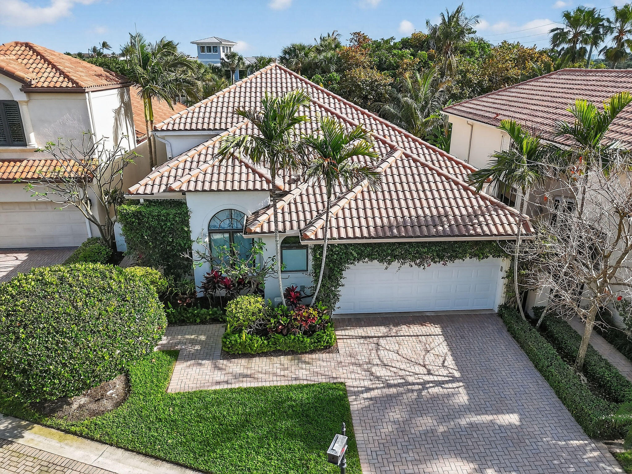 302 Alicante Drive