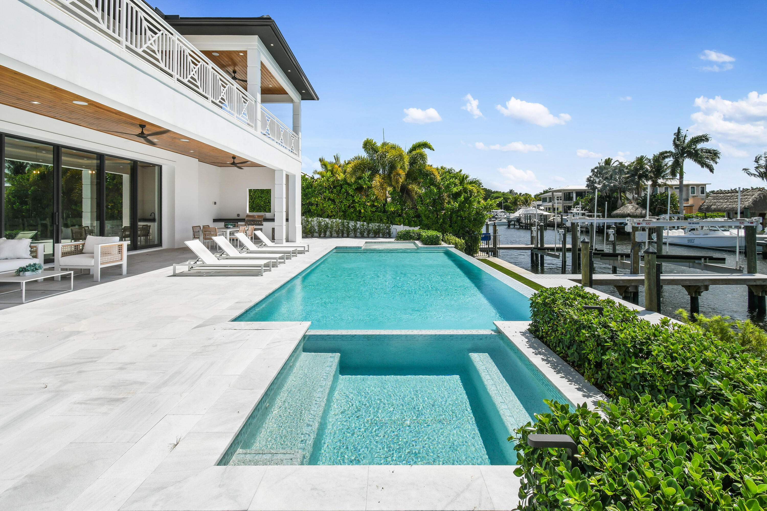 2408 Azure Circle
