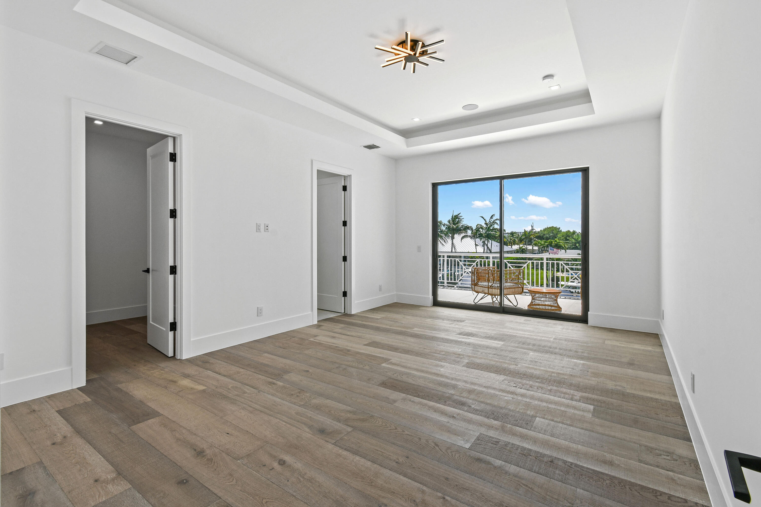 2408 Azure Circle
