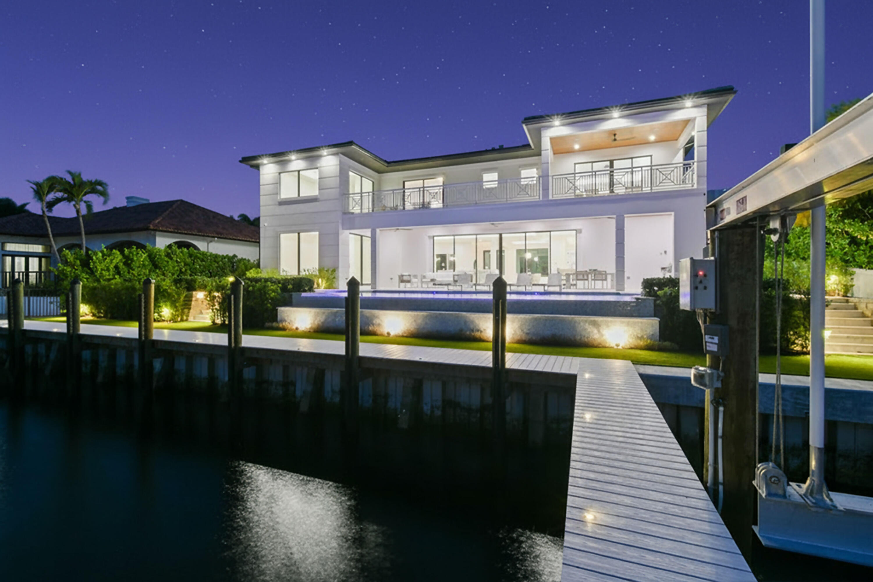 2408 Azure Circle