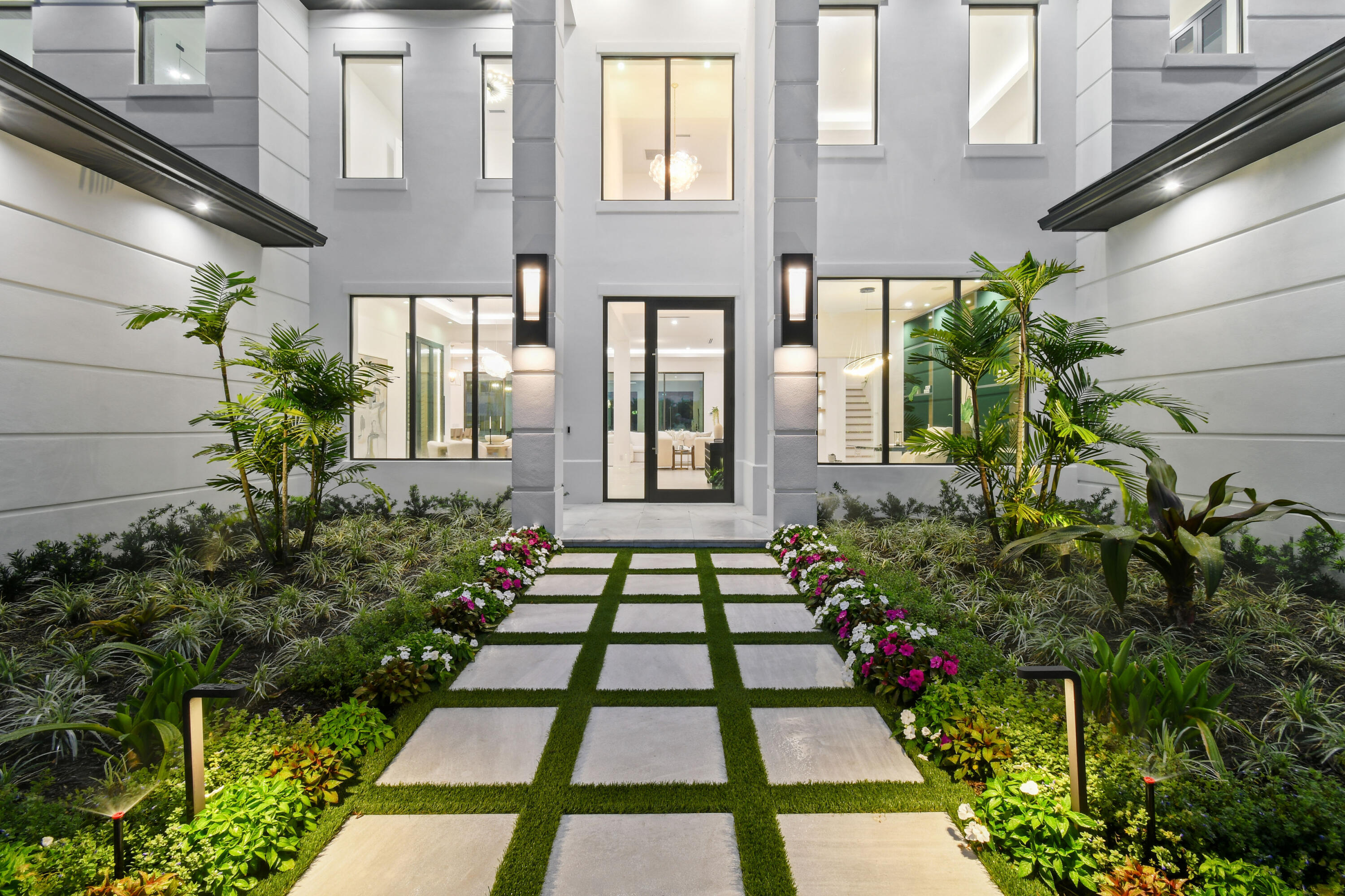 2408 Azure Circle