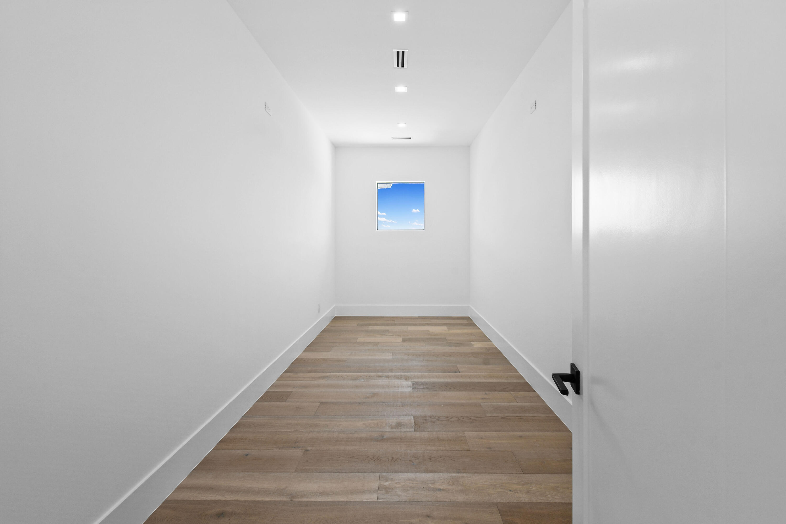 2408 Azure Circle