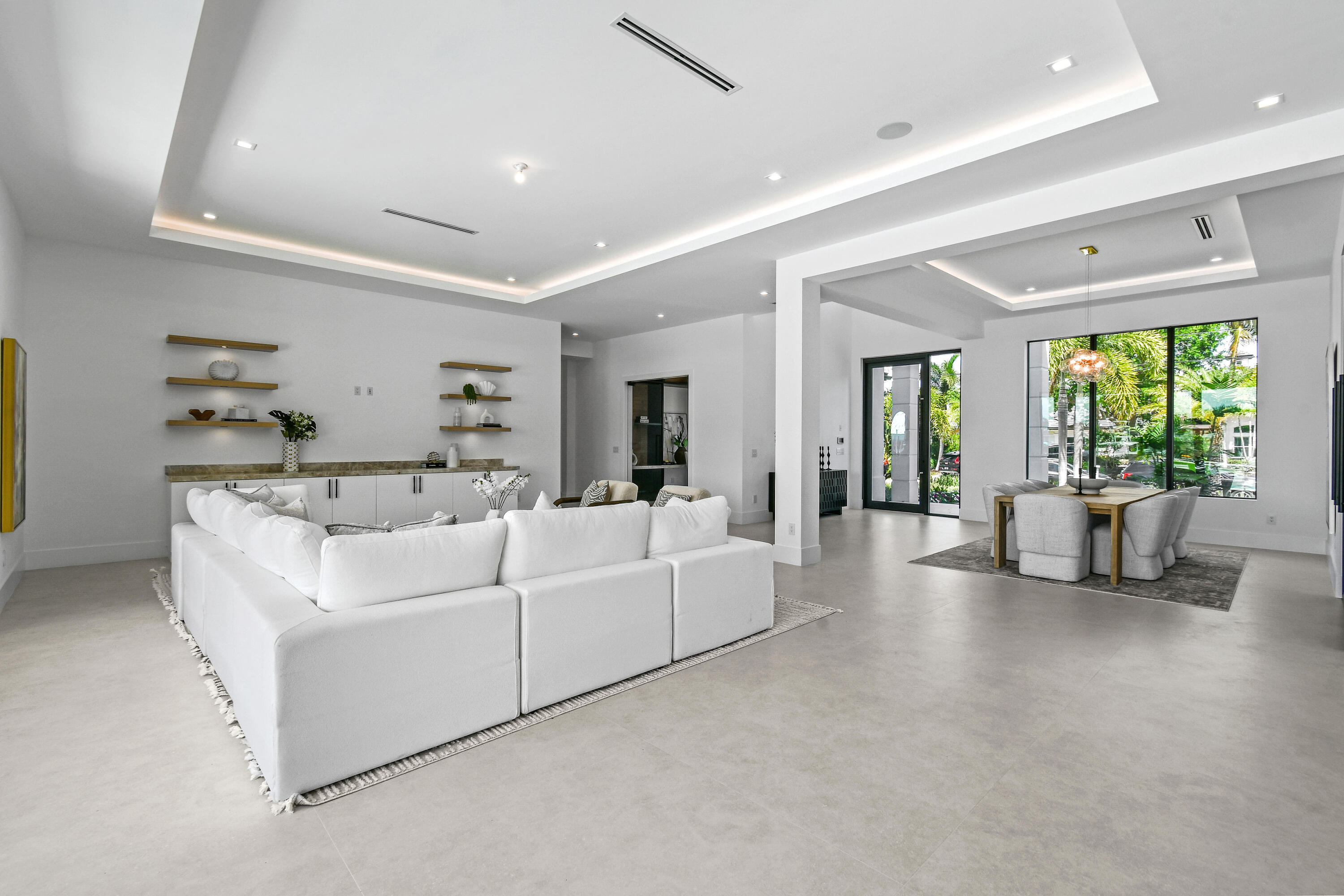 2408 Azure Circle
