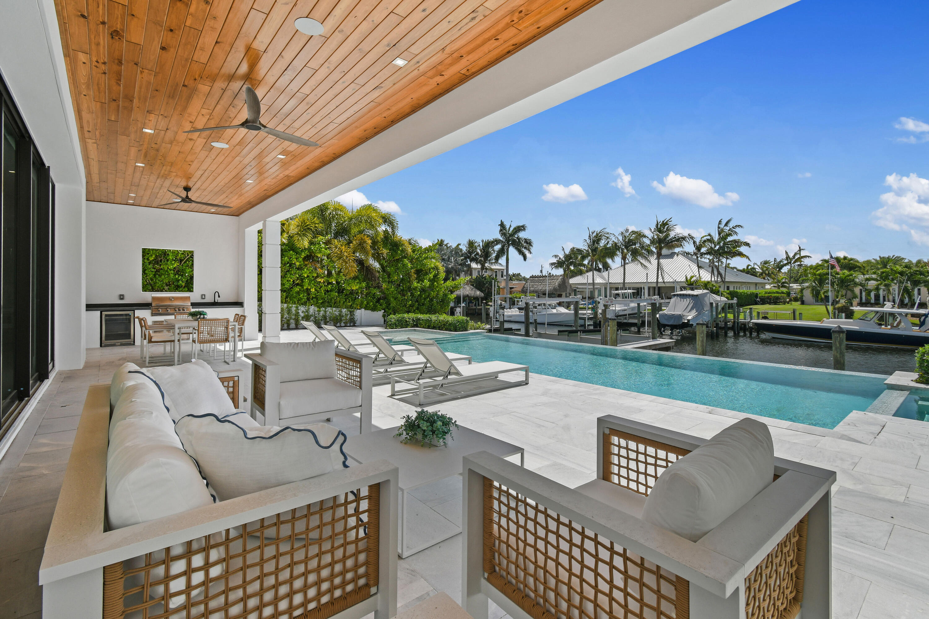 2408 Azure Circle