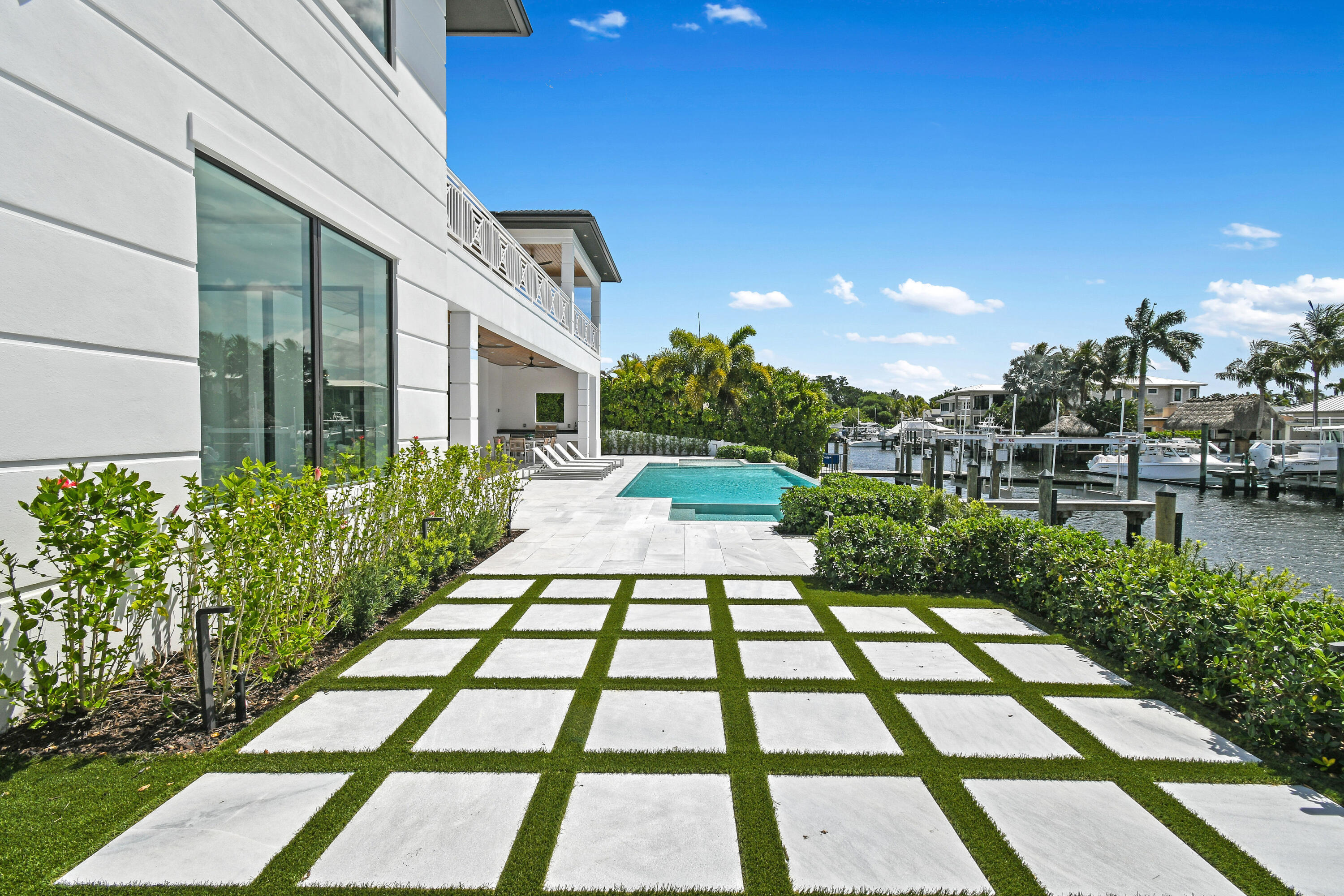 2408 Azure Circle